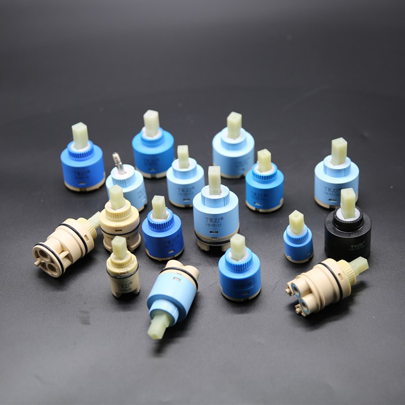 Faucets Mixing Spool Valve 25  - Basin Mixer Tap 评论和价格