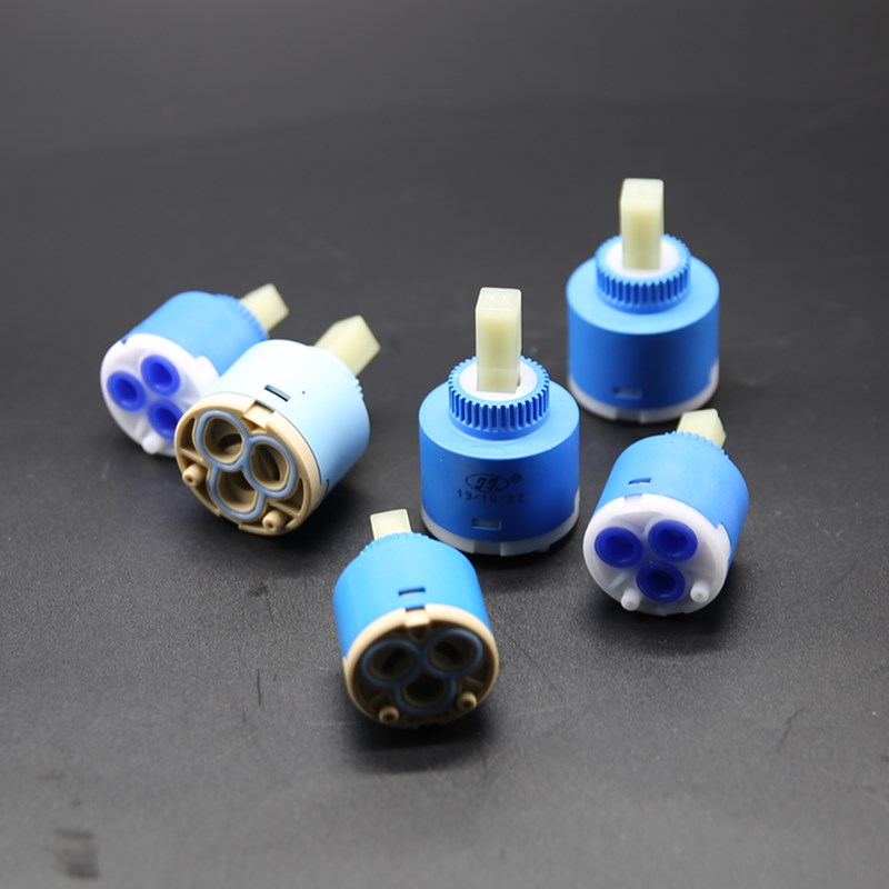 Faucets Mixing Spool Valve 25  - Basin Mixer Tap 评论和价格